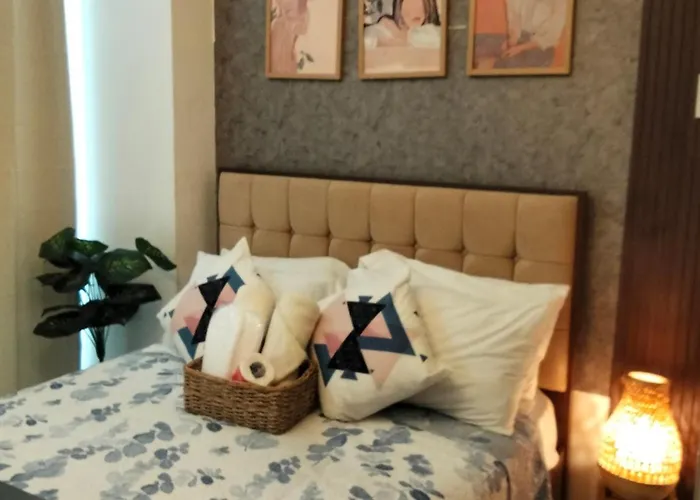 A&a Staycation Bed & Breakfast Manila
